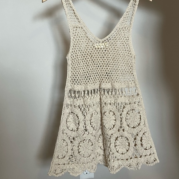 Crochet tank - Picture 3 of 3